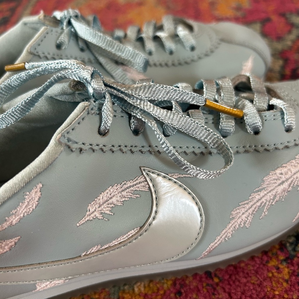 Nike | Women's Turquoise ‘Ocean Bliss’ Cortez Lace Up Leather Sneakers Size 6.5 - Picture 9 of 15